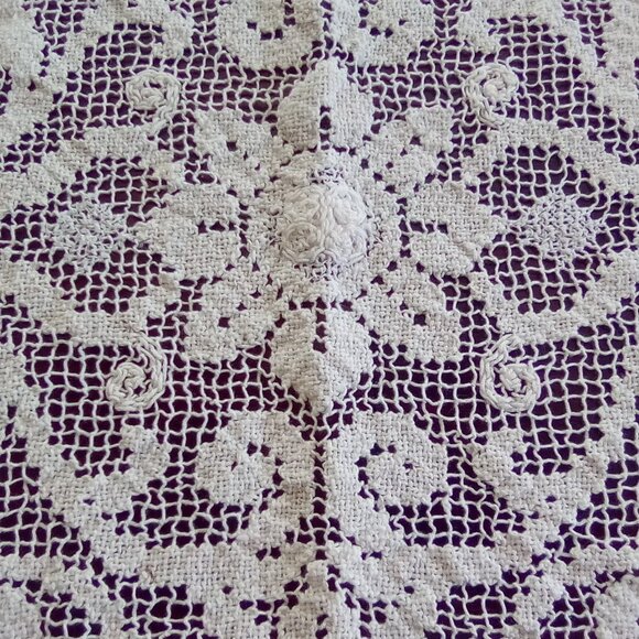 Lacy Filet Crochet Doily 1930s Handmade Beige Floral - Picture 2 of 6